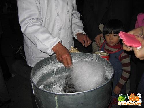 16岁以下的免入，成年人可进！