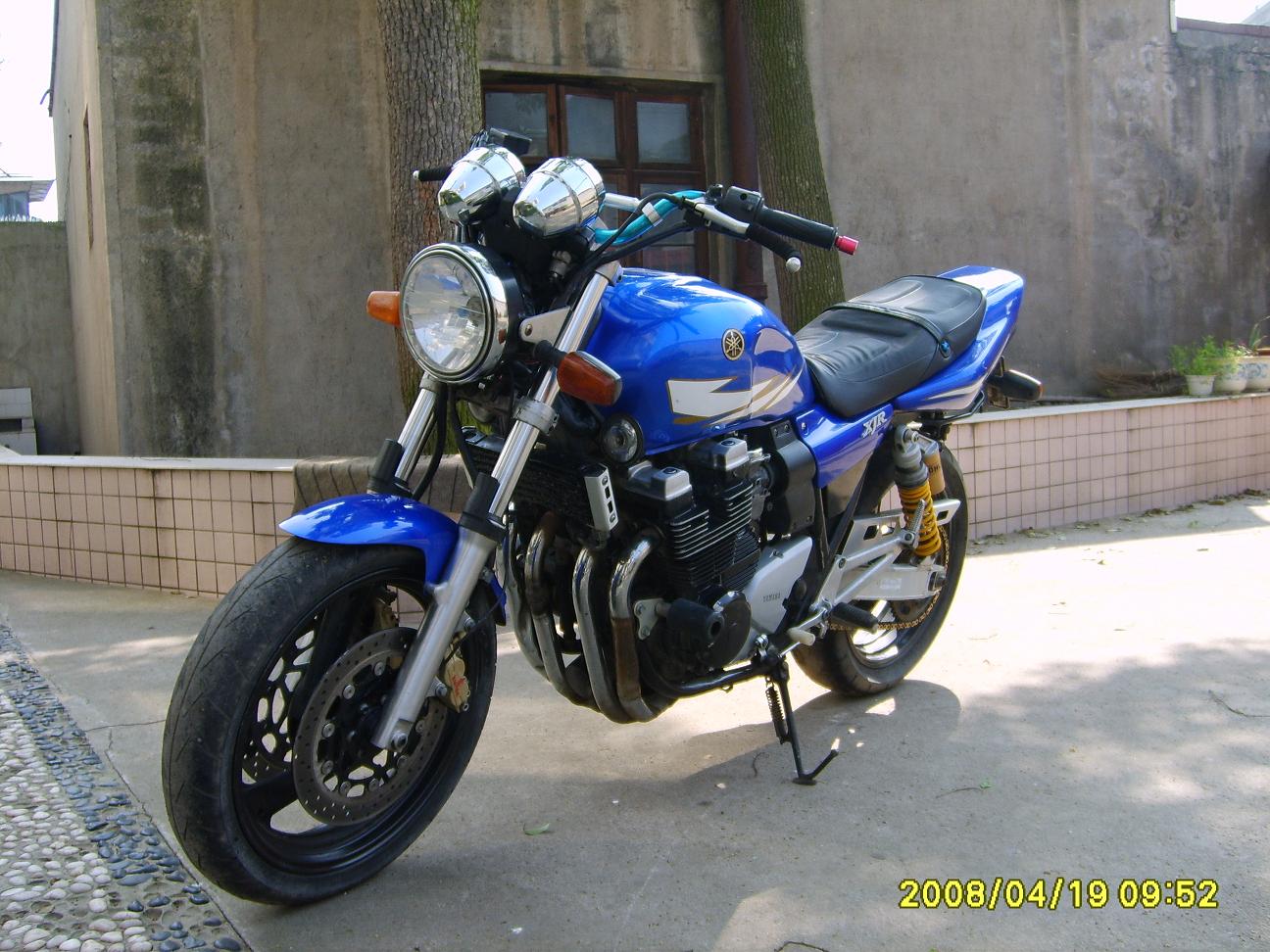 湖南湘潭11800出售00XJR400!!!!!!