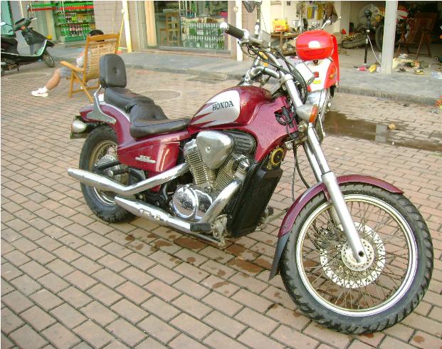 [推荐]广西玉林市便宜出售本田CBR250-22期价格4200和本田Steed -400（铁马）价格5000