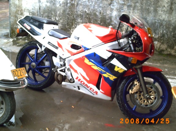 广西钦州8000卖部90年VFR400