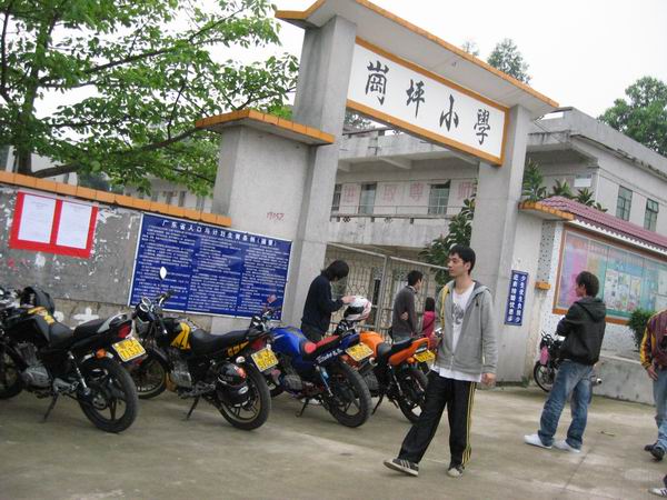 w62k7fet.jpg