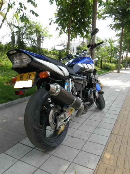 广西梧州出售00款YAMAHA XJR-400，价钱16800圆。。