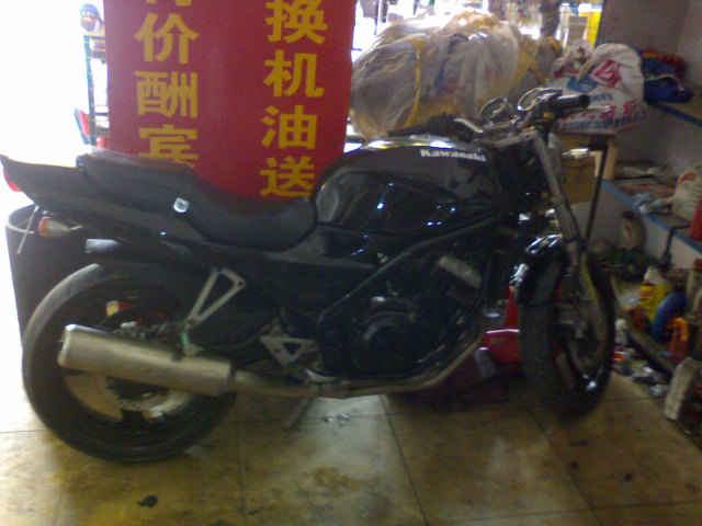 中山23000出售ZX-9R和4300出售川奇宝马