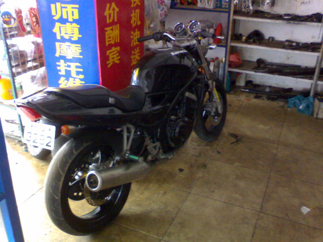 中山23000出售ZX-9R和4300出售川奇宝马