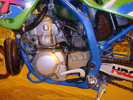 肇庆出售极品Kawasaki--ＫＤＸ２５０越野爬山车.价格８９００RMB