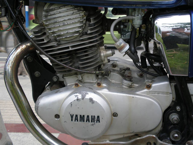 广西百色3000元卖架20年的老爷车-雅马哈YD250。