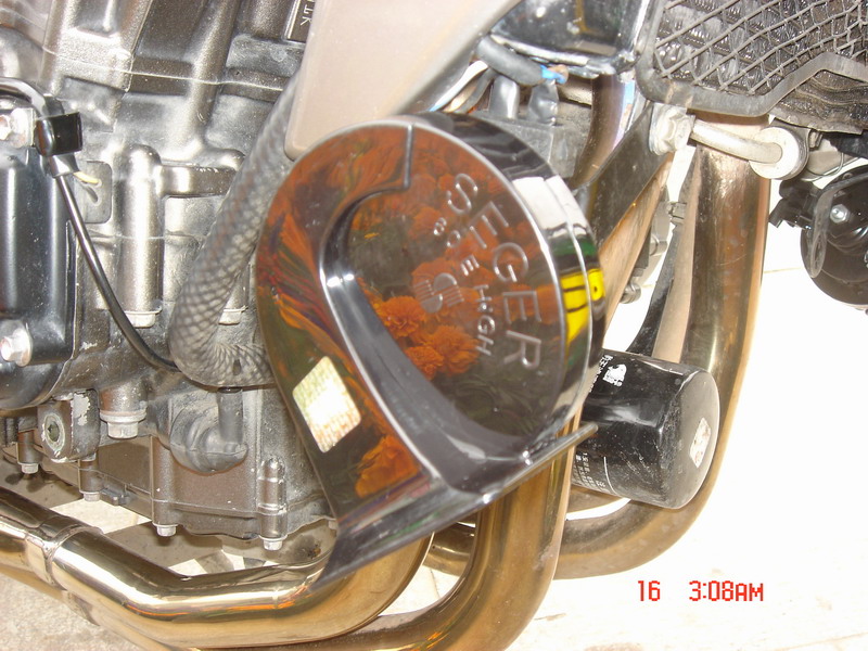 湖南常德出售真牌完整川崎Z1000，价46800可小刀。