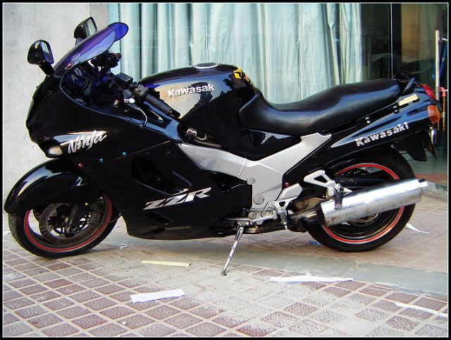 代友出售99年ZZR1100