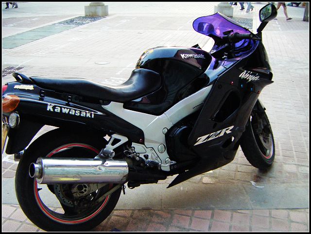 代友出售99年ZZR1100