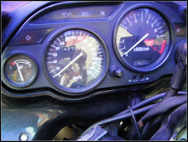 代友出售99年ZZR1100