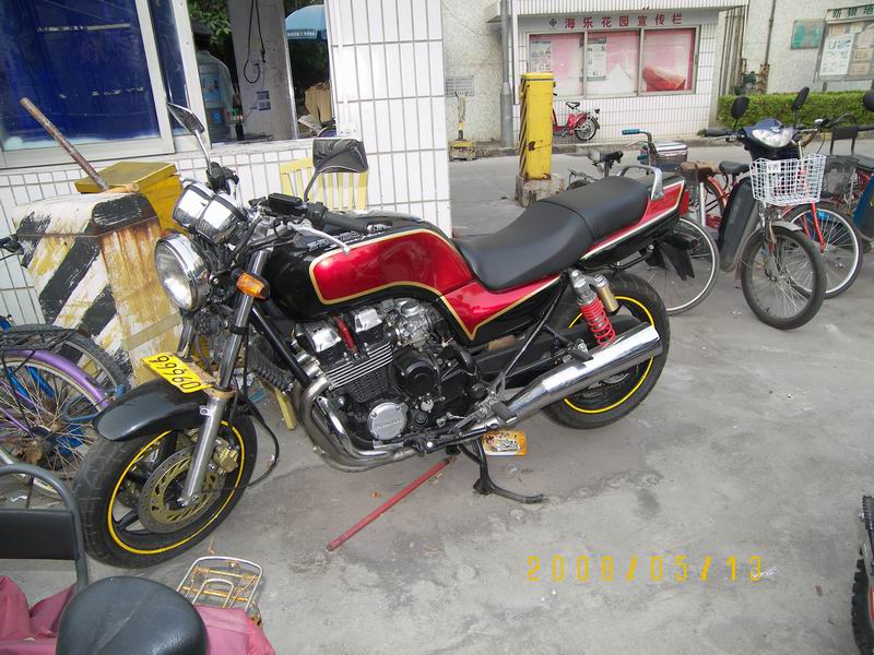 代友出CRM250/CB750各一台，车在深圳宝安