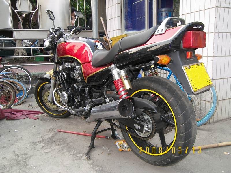 代友出CRM250/CB750各一台，车在深圳宝安