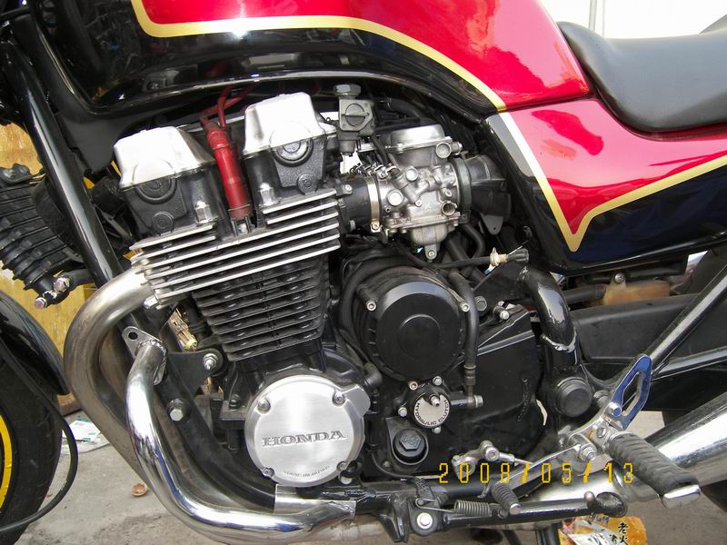 代友出CRM250/CB750各一台，车在深圳宝安