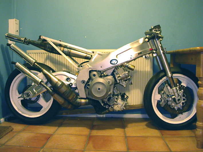 Stephen Moore's TZR/RD500 Project