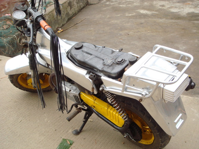 出售铃木沙滩车80cc .2000