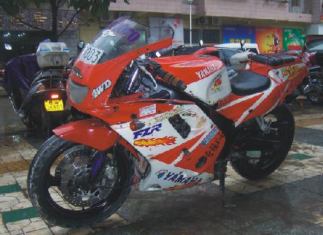 梧州3900元出台闲置的FZR250
