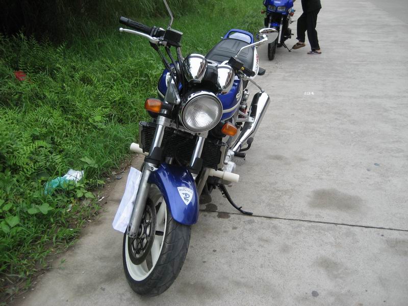 广东江门蓬江转让三台车（本田太子1100，雅马哈街车FZ600，凌木大魔神街车GSX1400）