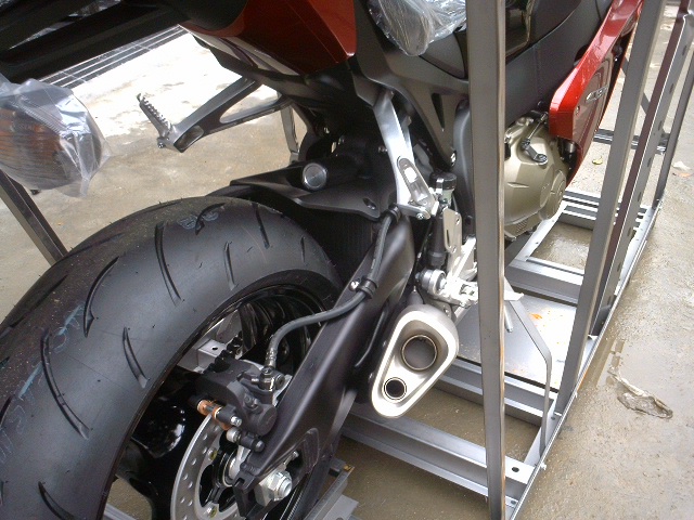 [分享猛料]08年CBR1000RR