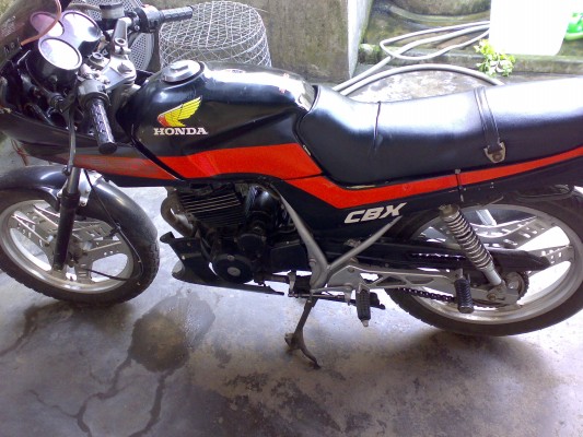 广东潮州3000出售本田CBX250S，进来看看啊