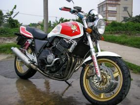 广东,开平,10000急出售精神CB400....
