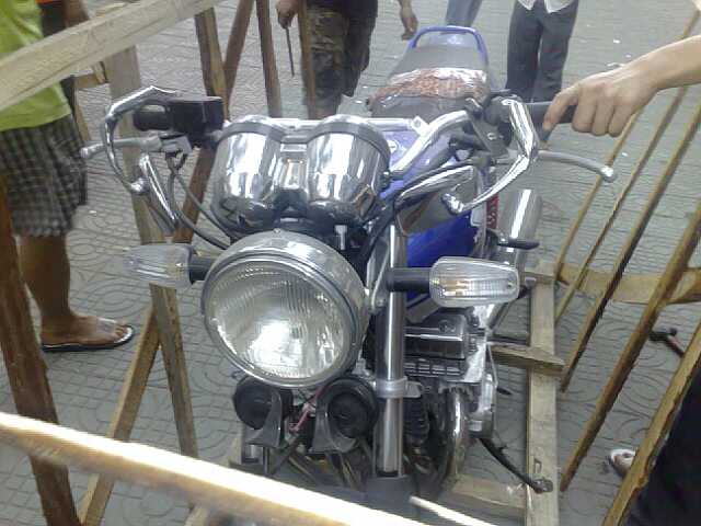 湛江  CB 750 装车记