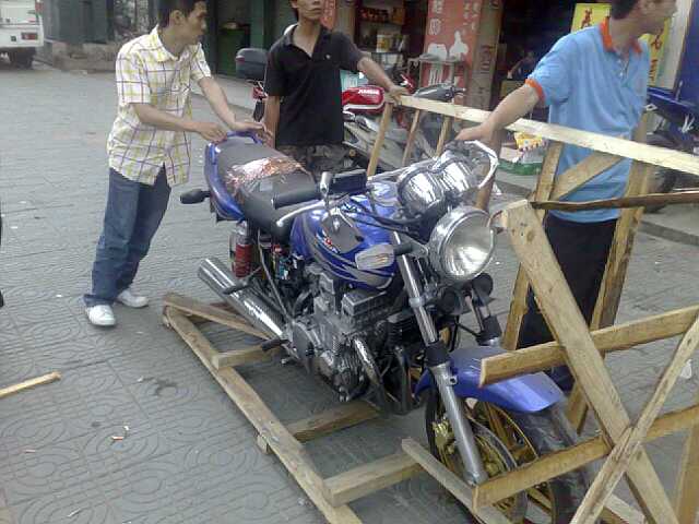 湛江  CB 750 装车记