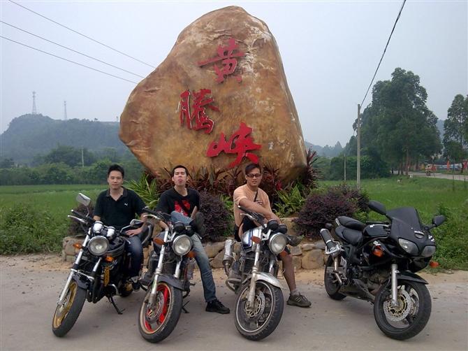 清远24800元出售04年SV650S