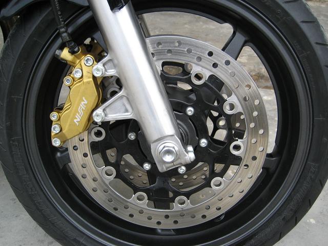 广州39800转让04电喷CB1300一部~~