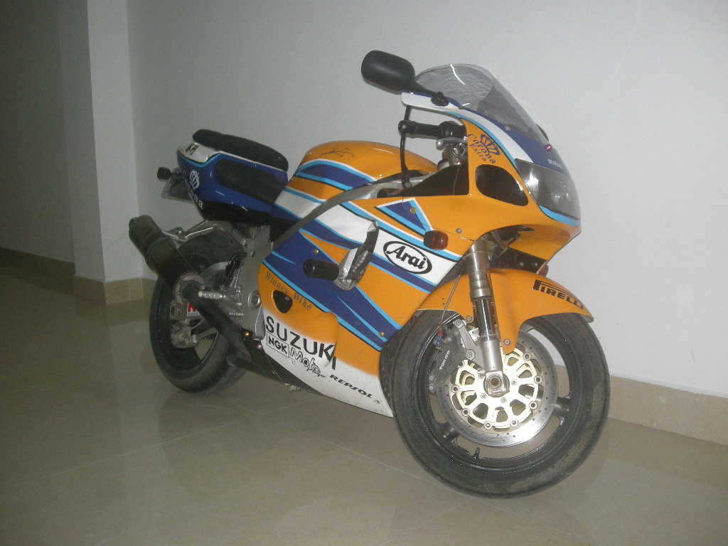 [注意]阳江20000出售GSXR750!,,,坚牌坚证~~!!!!!
