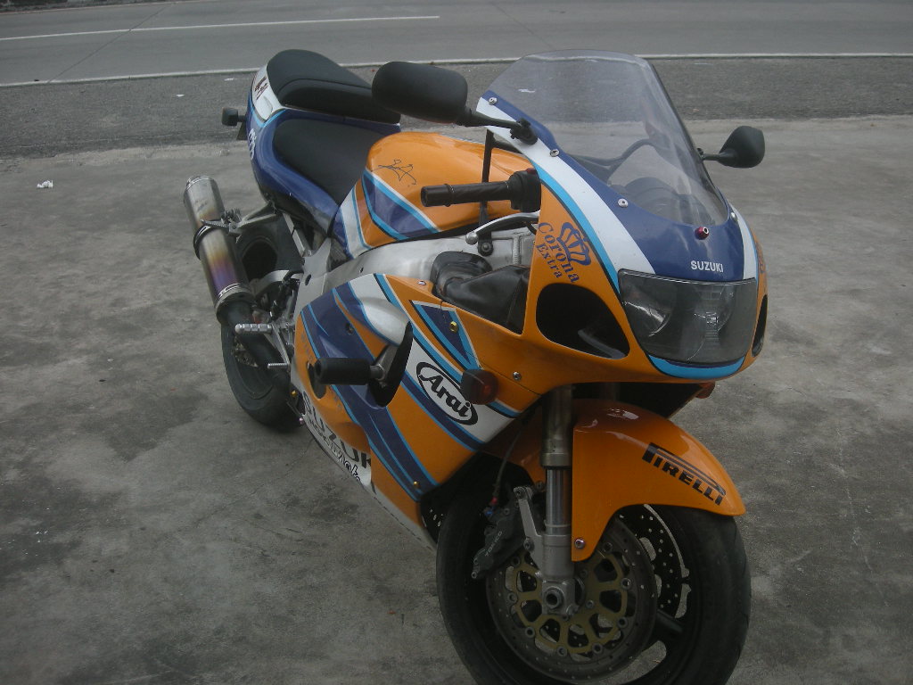 [注意]阳江20000出售GSXR750!,,,坚牌坚证~~!!!!!