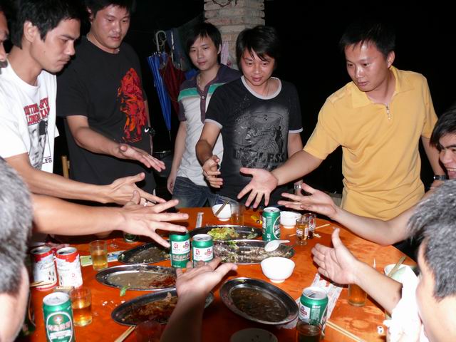 靓仔成新婚一周年纪念&烂滚山BBQ