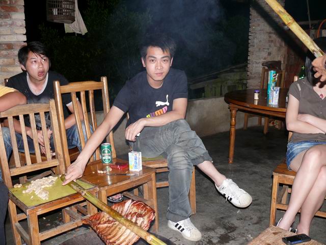 靓仔成新婚一周年纪念&烂滚山BBQ