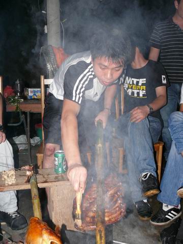 靓仔成新婚一周年纪念&烂滚山BBQ