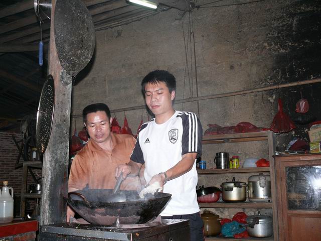 靓仔成新婚一周年纪念&烂滚山BBQ