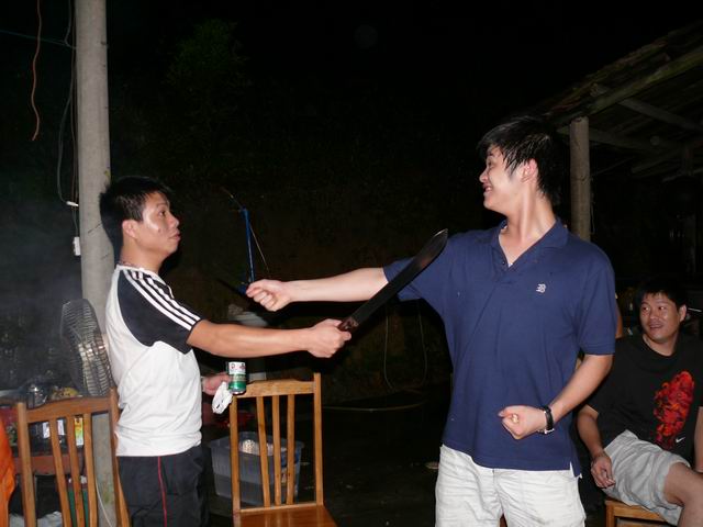靓仔成新婚一周年纪念&烂滚山BBQ
