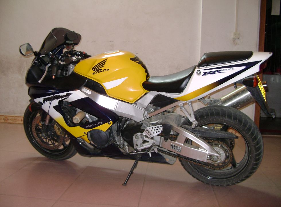 [原创]广东云浮地区出售本田CBR929一台33000元