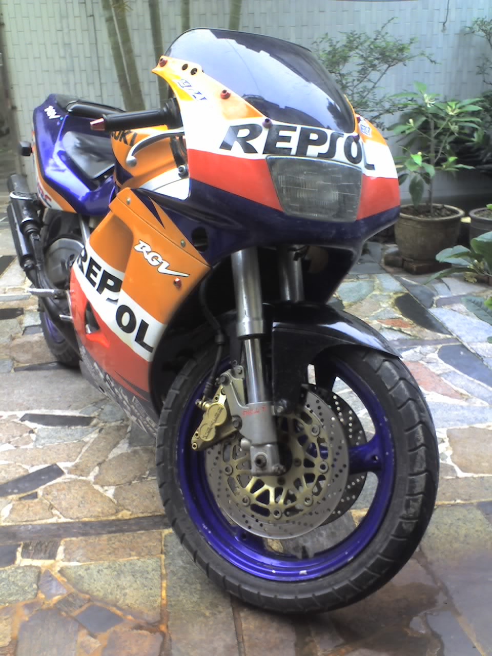 出售铃木RGV250～5500元