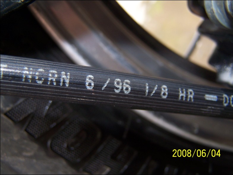 因为看上金翼1800.出售自己玩的3台车.小黄蜂.无法无天.KX80.价钱里面有  本人在贵州.遵义