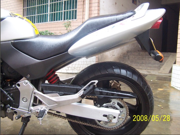 因为看上金翼1800.出售自己玩的3台车.小黄蜂.无法无天.KX80.价钱里面有  本人在贵州.遵义
