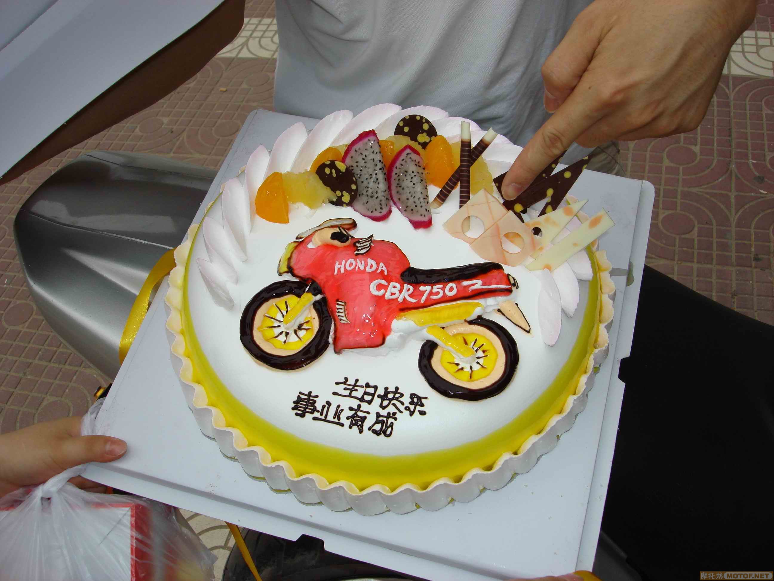 是老款了点。。。。