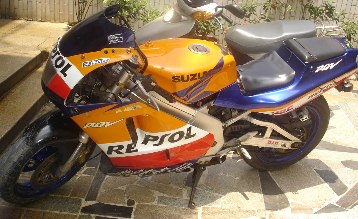 出售铃木RGV250～5500元