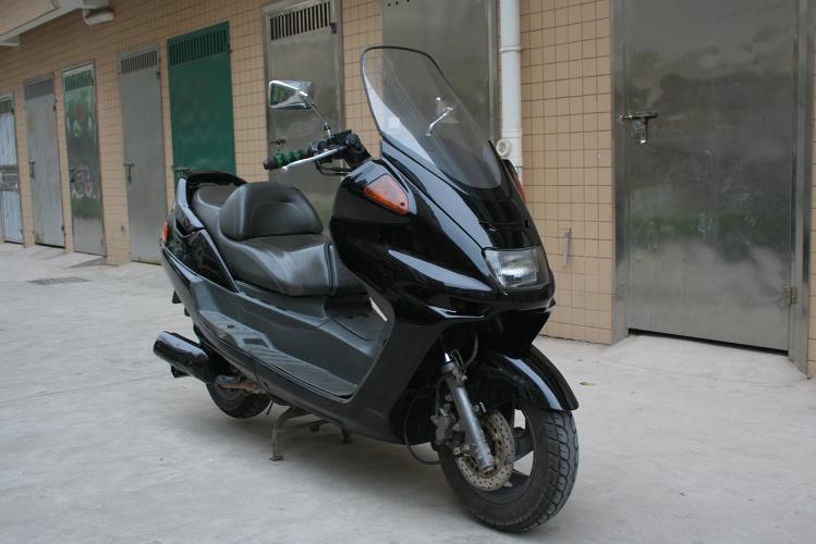 广东茂名市7500卖97款YAMAHA250欧洲霸王一台