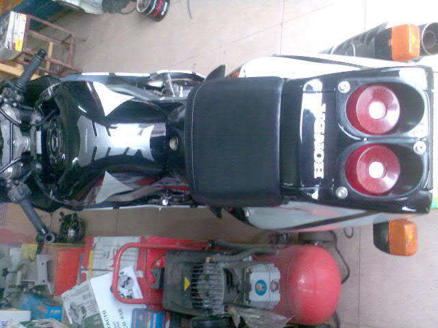 广东东莞９７００元代友出本田ＣＢＲ４００ＲＲ一台