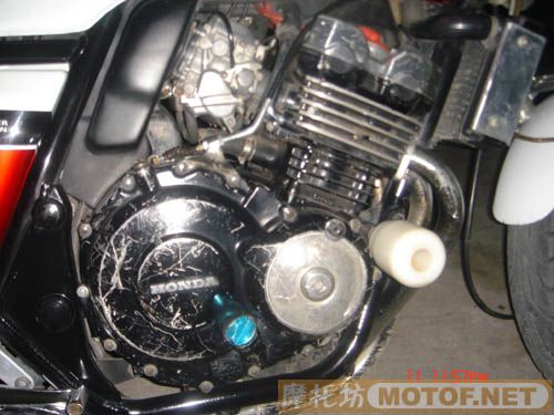深圳坪地代友出售三台车,96CB400,13800,XJR400,11500,玛格纳250,8000