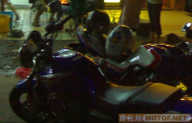 [原创]广东开平代卖94CB400 13000元(可换CBR600或同级数的跑车)另还有多台9成新的女装车