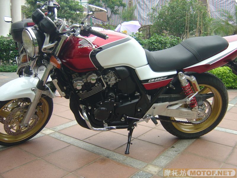 大良试卖CB400VTEC1代！