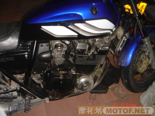 深圳坪地代友出售三台车,96CB400,13800,XJR400,11500,玛格纳250,8000