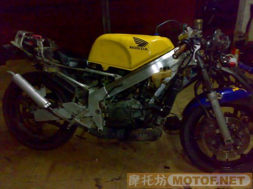 广东新会代友出售干3机2仔车架一台价钱￥3500