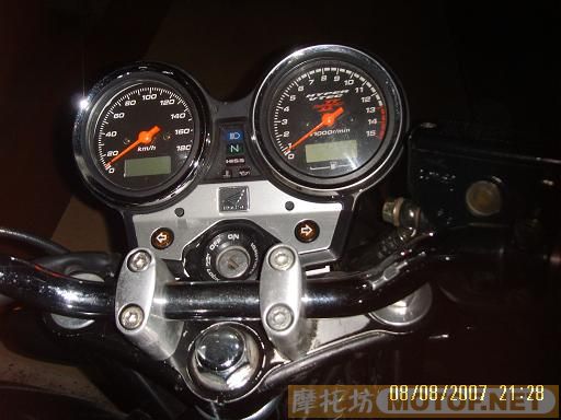 [原创]出售   广西东兴2003本田cb400  VTECH2     22800 !!!! 9.5成新
