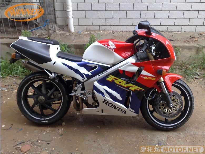武汉18000出售极品RVF35一台```